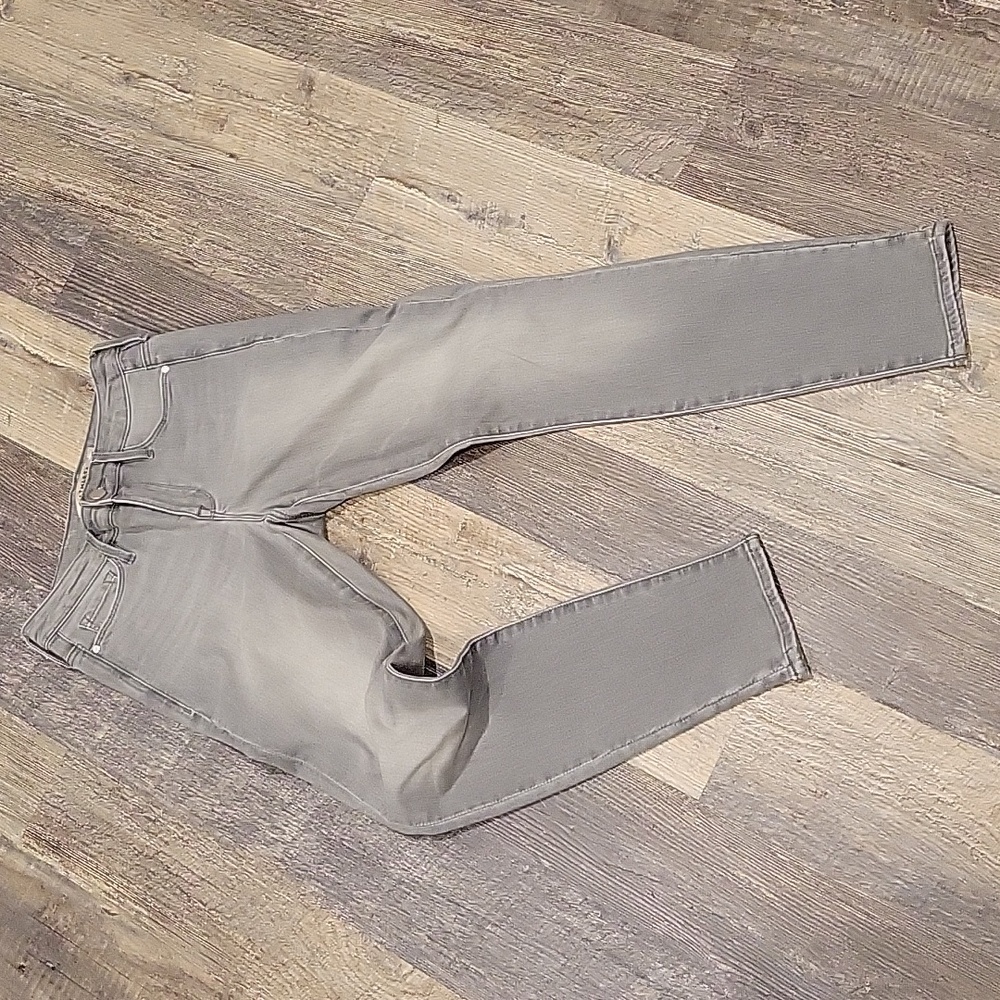 ​Athleta Sculptek Skinny Jeans - Gray Wash - Super Stretchy & Soft Size 2P